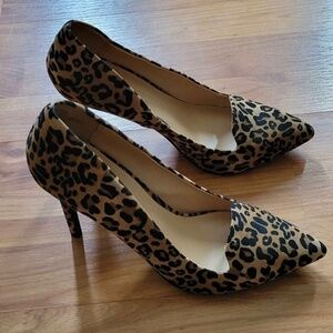 Women leopard pointed pumps